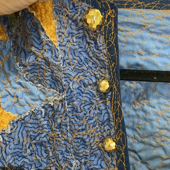 Handcrafted Quilted Embroidered Crop Jacket - Picture 8 of 9